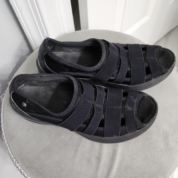 Stretchy Comfortable Shoes - Picture 4 of 7